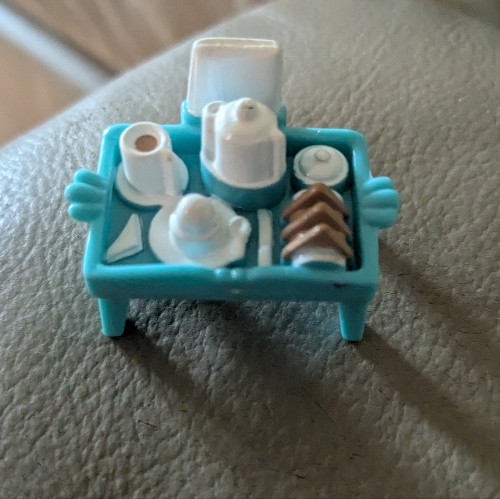 Fisher-Price Sweet Streets Dollhouse Replacement Toy Blue Food Bed Tray